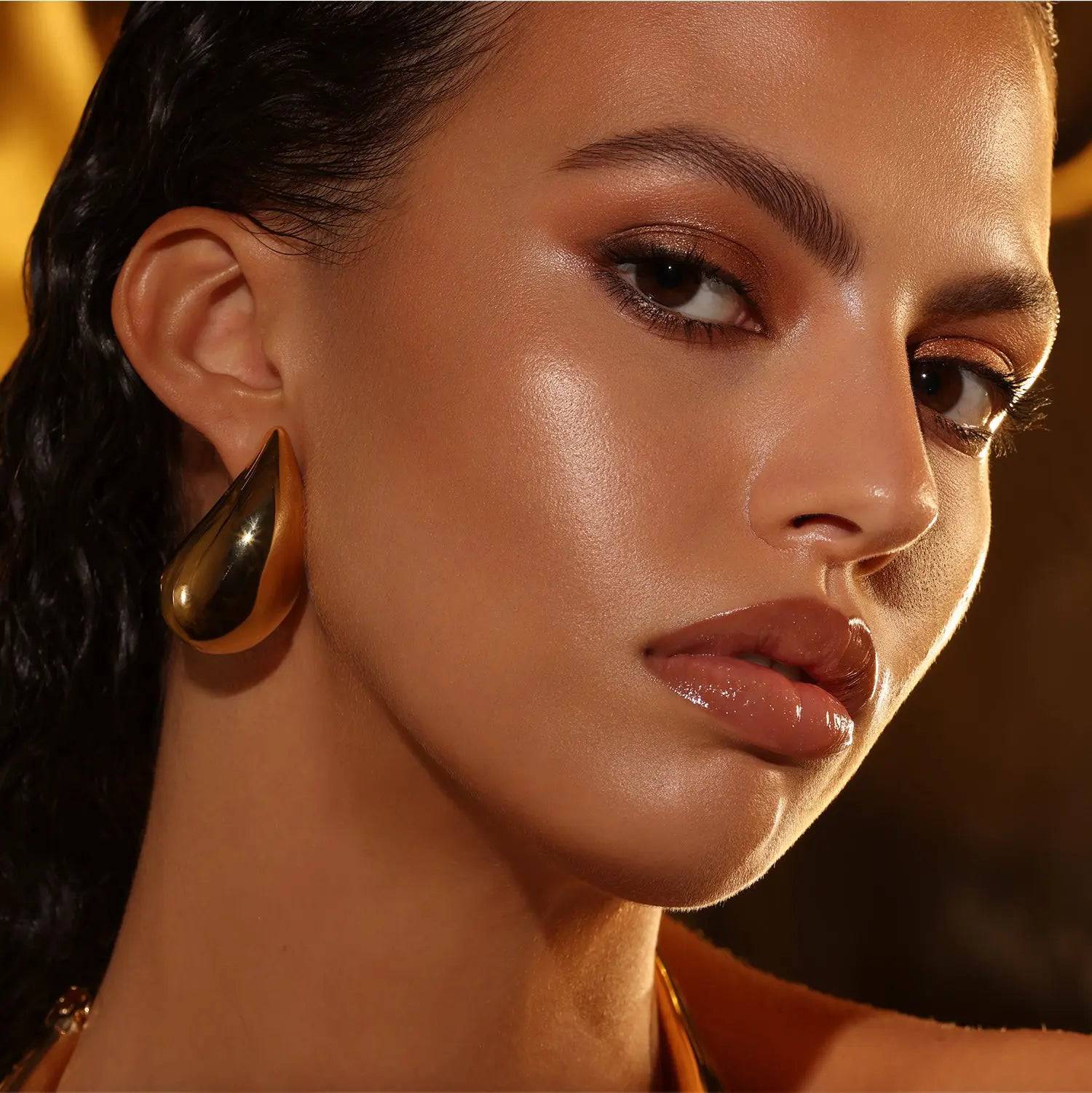 GOLDEN HIGHLIGHTER TRIO Cheek Glow Palette