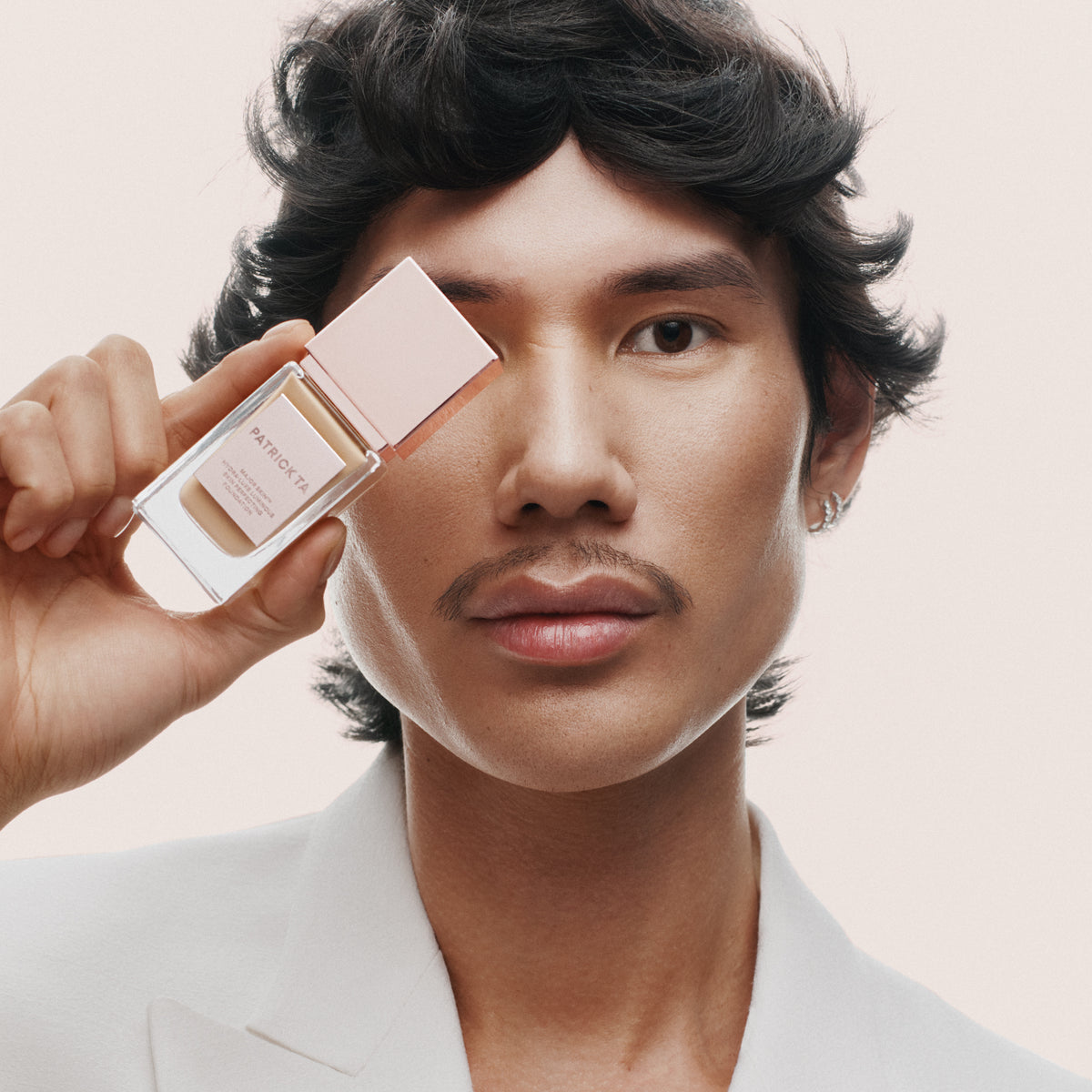 PATRICK TA Major Skin Hydra-Luxe Luminous Skin Perfecting Foundation For Natural Glow