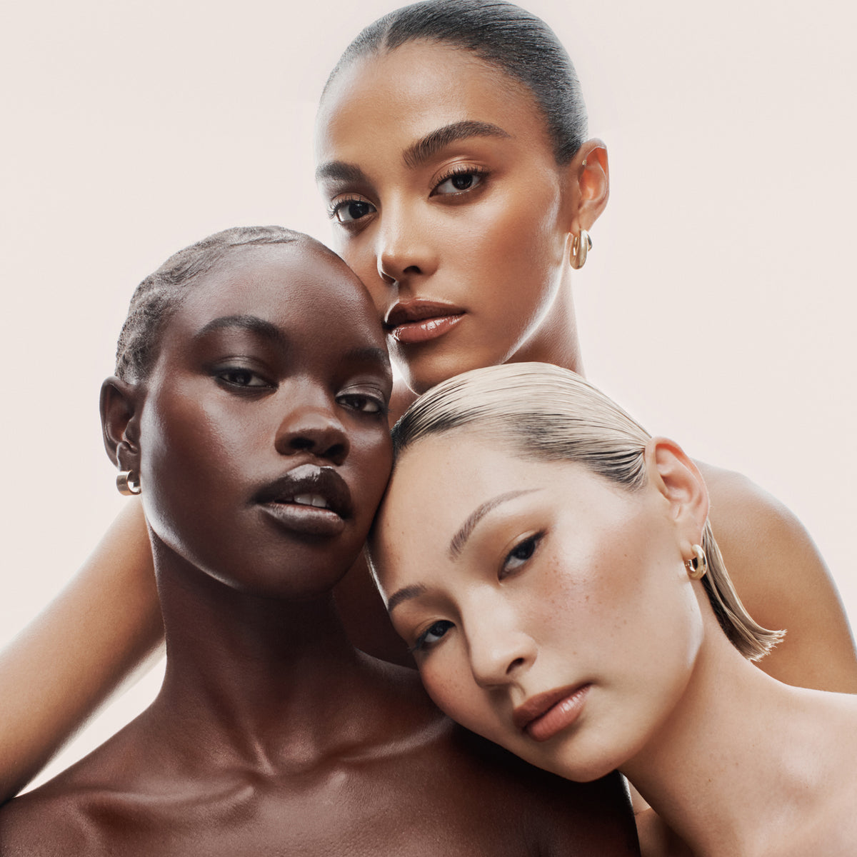 PATRICK TA Major Skin Hydra-Luxe Luminous Skin Perfecting Foundation For Natural Glow