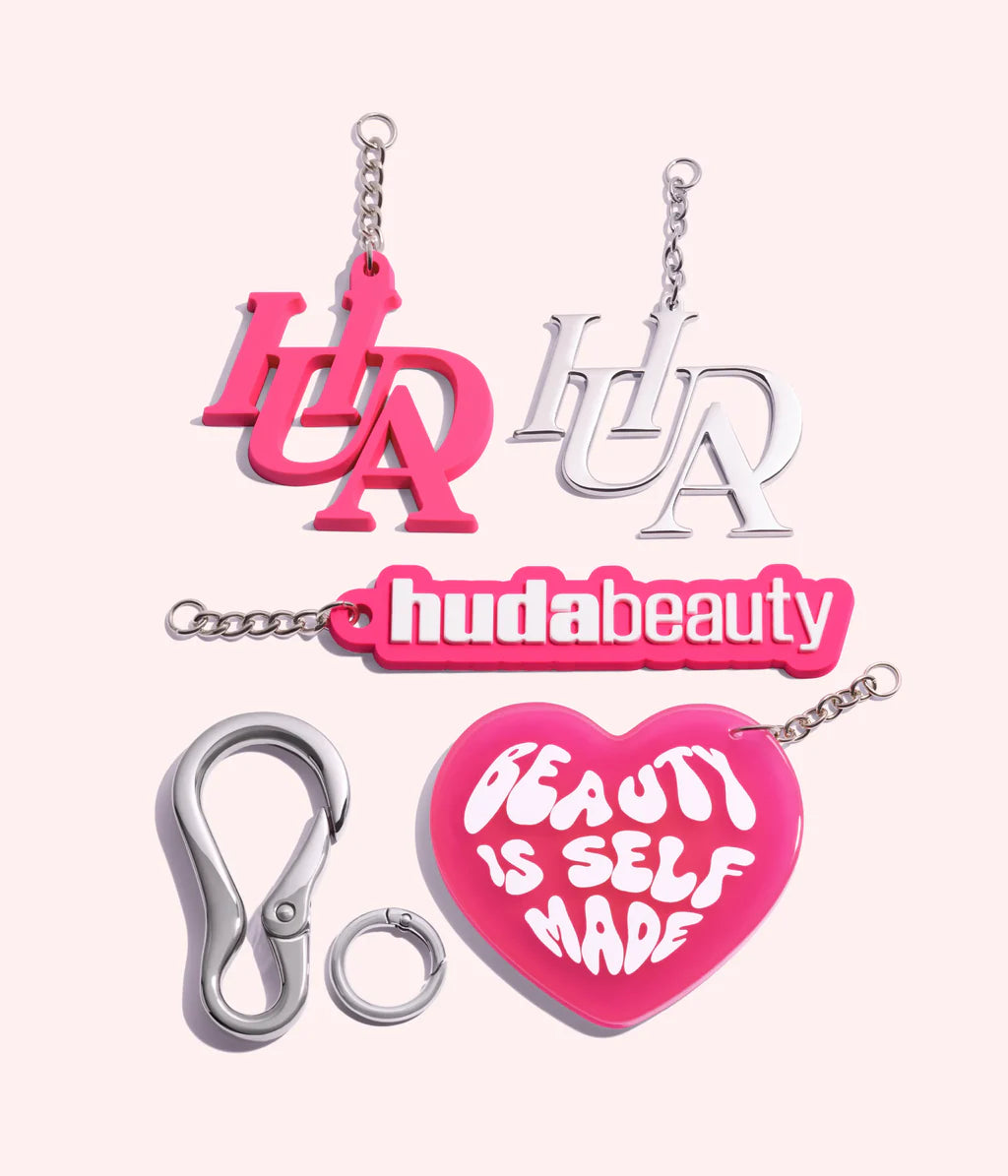 HUDA BEAUTY KEY CHARMS LLAVERO