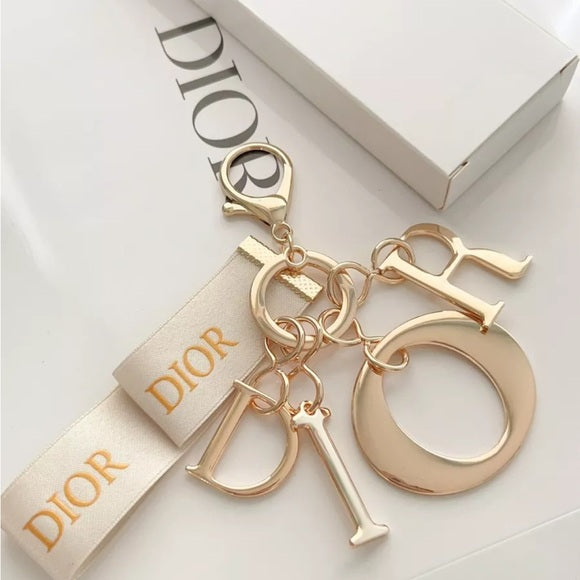 Dior Llavero charm