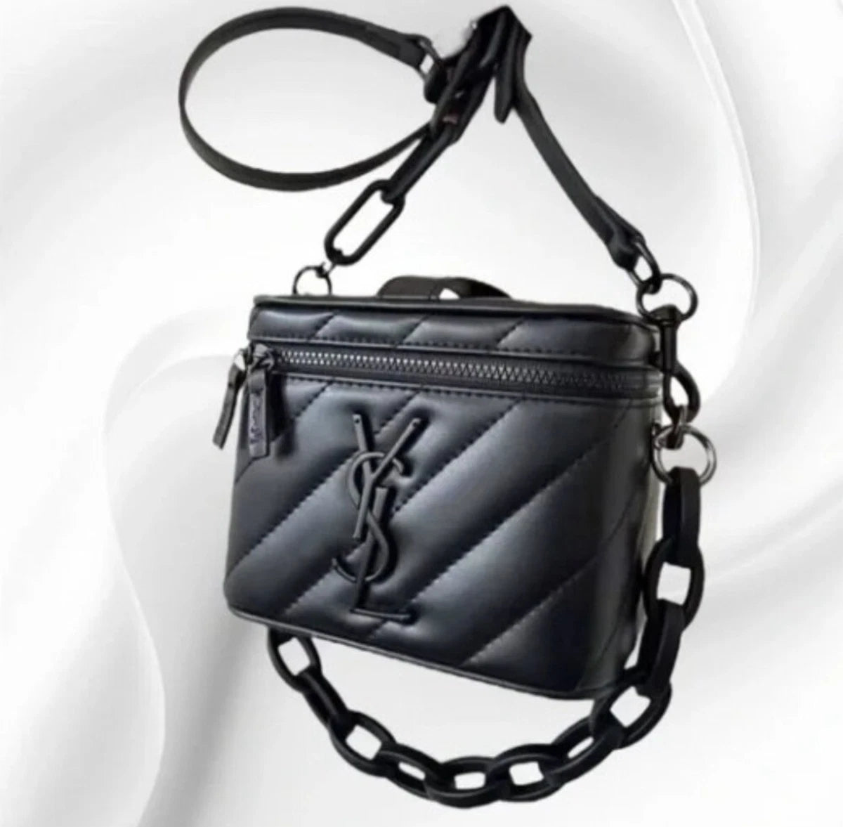 YSL Yves Saint Laurent Cosmetiquera bag