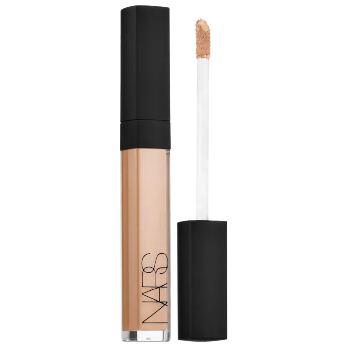 NARS  Radiant Creamy Concealer with Hydrating Medium Coverage
