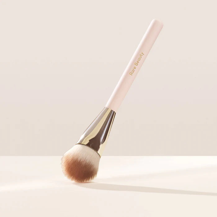 Rare Beauty   Soft Pinch Blush Brush