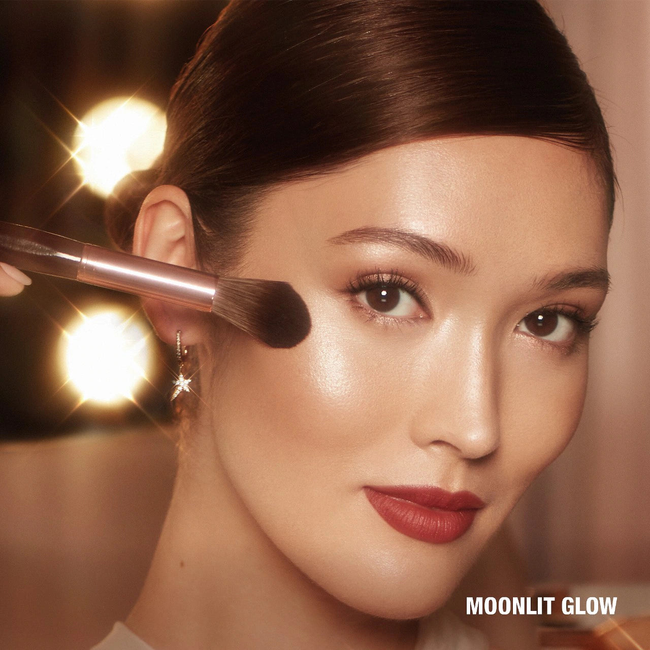 Charlotte Tilbury  Glow Glide Face Architect Highlighter