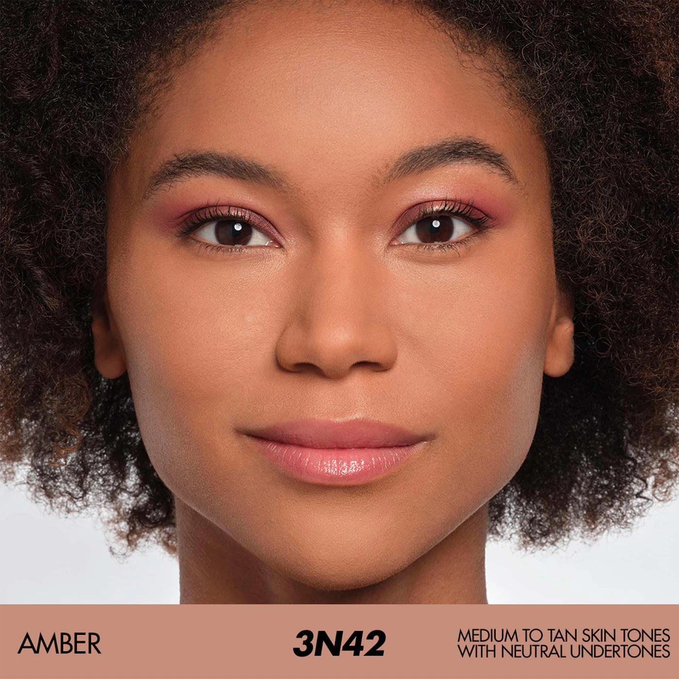 MAKE UP FOR EVER  HD Skin Matte Velvet Blurring Powder Foundation
