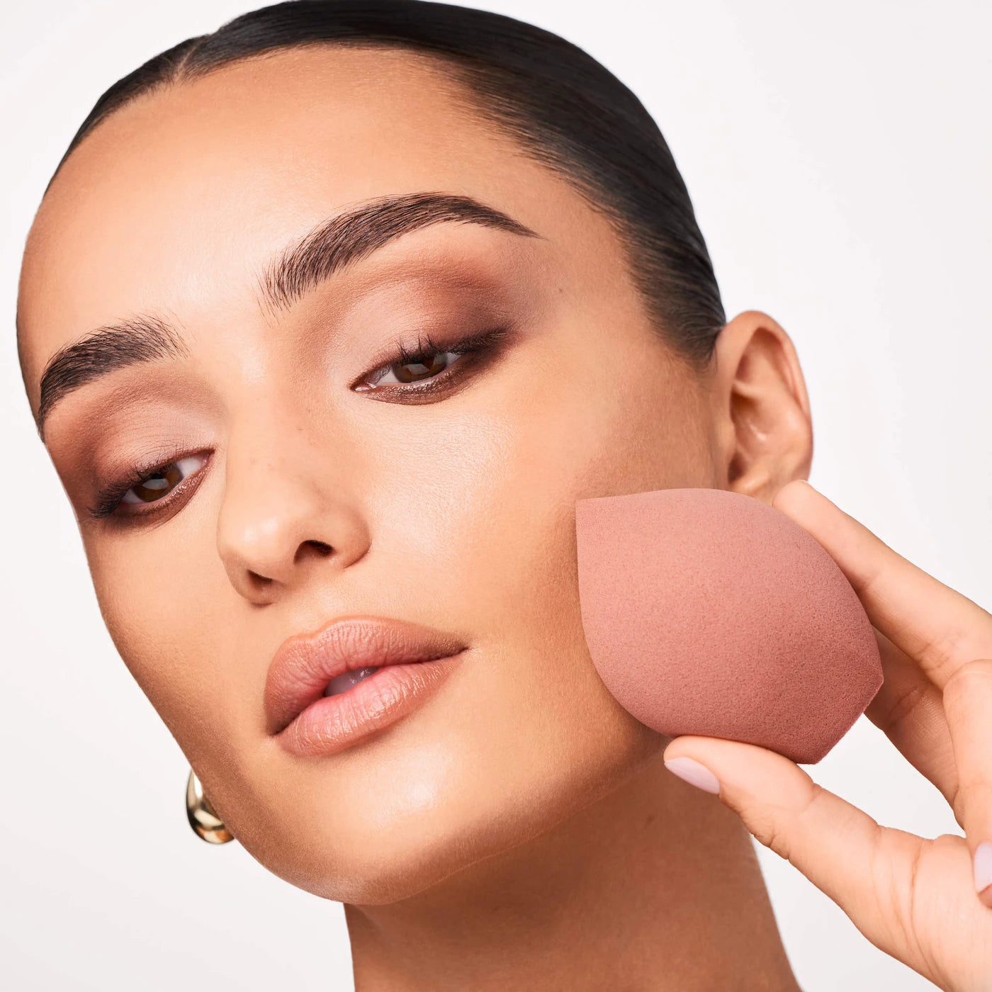 PATRICK TA  Major Skin 5-In-1 Blending Sponge