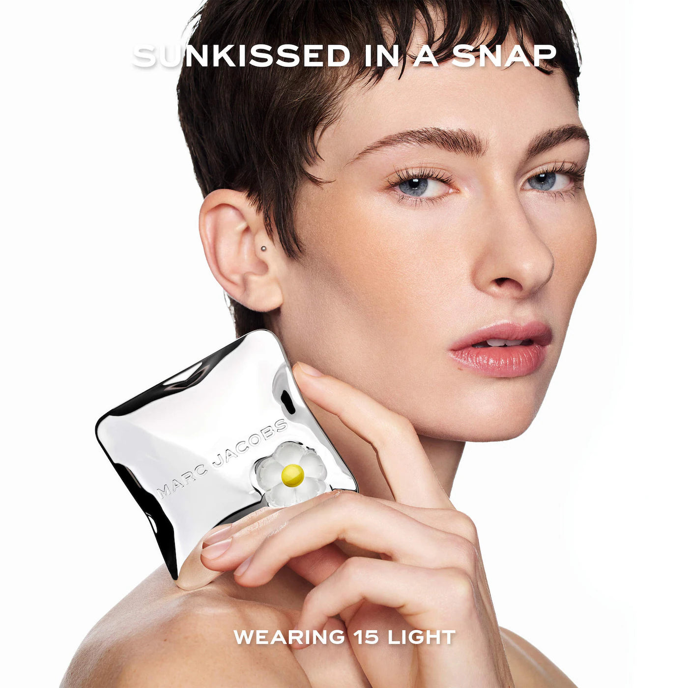 Marc Jacobs Beauty  Legally Bronze Talc-Free Blurring Powder Bronzer