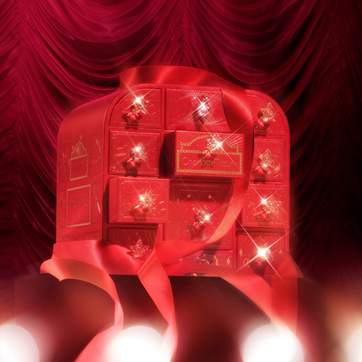 Charlotte Tilbury  Charlotte's Hollywood Beauty Wonderland Advent Calendar